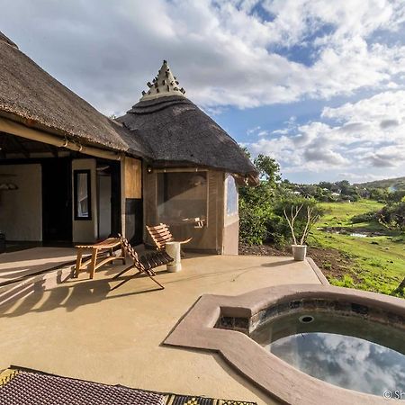 Safari Lodge - Amakhala viltreservat Exteriör bild