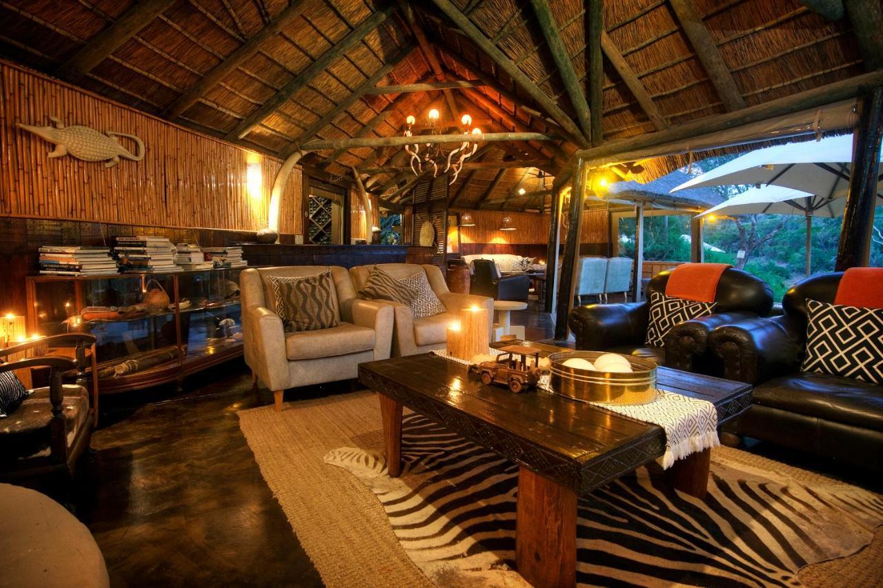 Safari Lodge - Amakhala viltreservat Exteriör bild