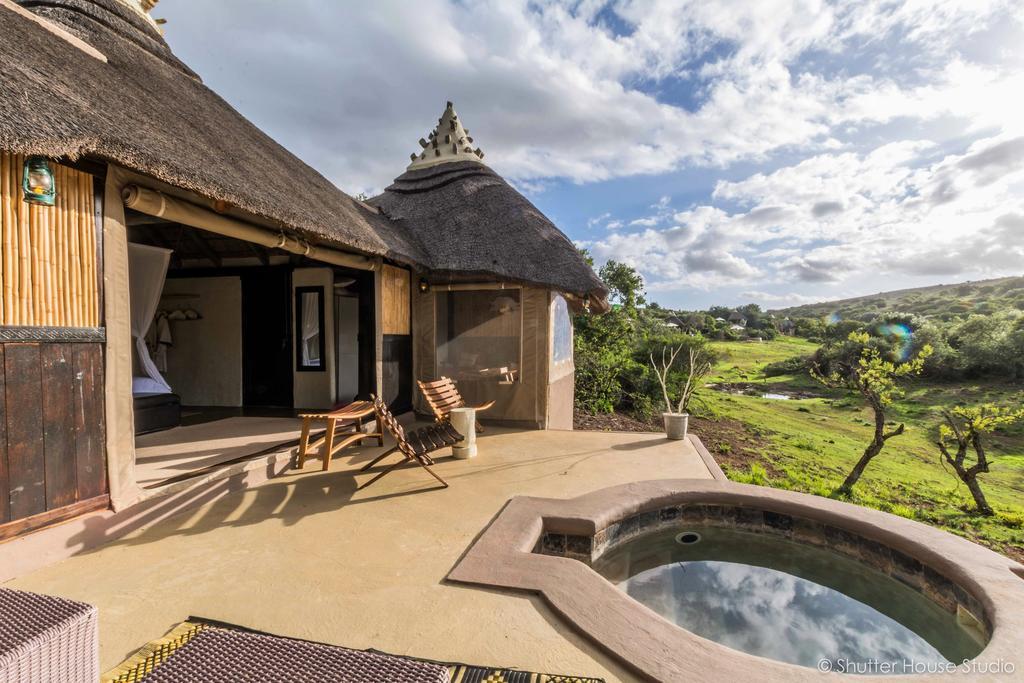Safari Lodge - Amakhala viltreservat Exteriör bild